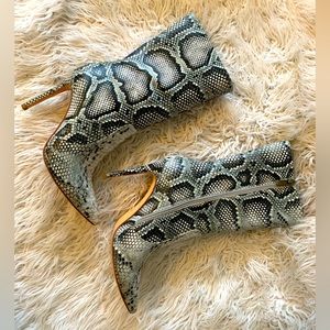 Snake print leather boots, size 38, US7/7.5, Brand Catwalk Connection